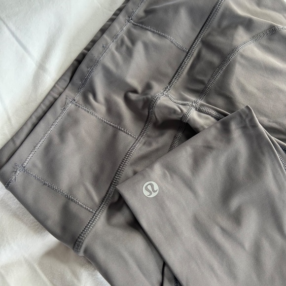 Lululemon leggings - Picture 3 of 4